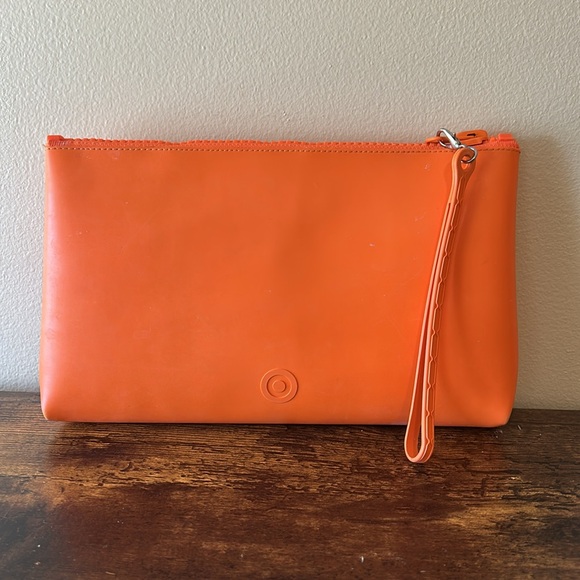 Target x Hunter Pouch - Picture 2 of 3